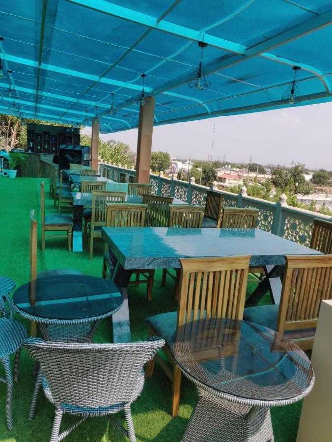 Hotel Virasat By Bookingcare Chhatarpur 외부 사진
