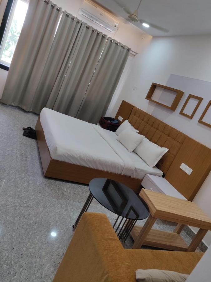 Hotel Virasat By Bookingcare Chhatarpur 외부 사진