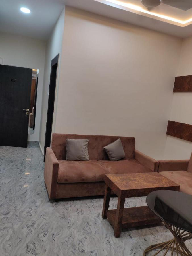 Hotel Virasat By Bookingcare Chhatarpur 외부 사진