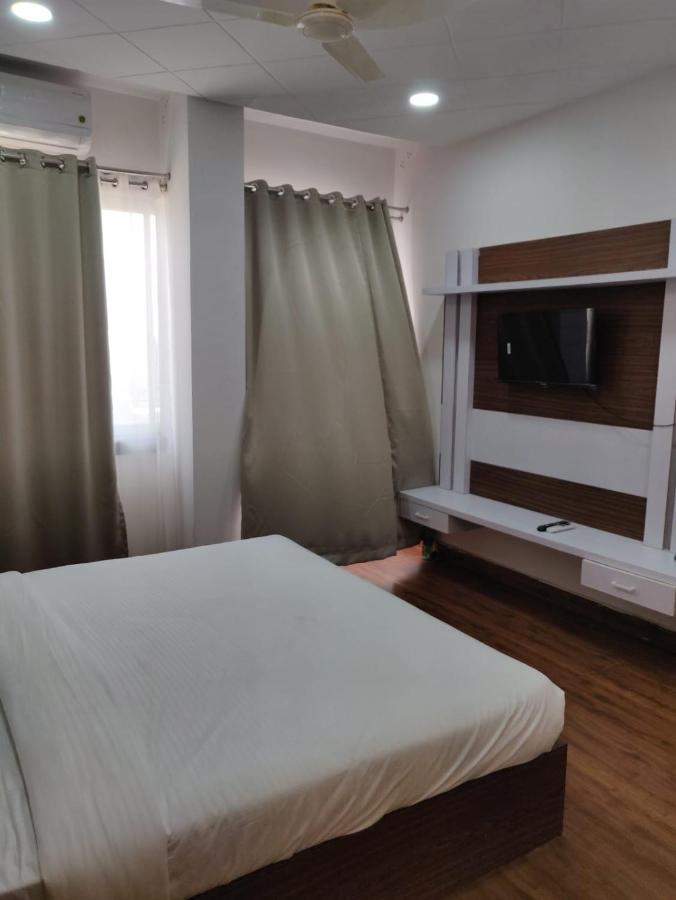 Hotel Virasat By Bookingcare Chhatarpur 외부 사진