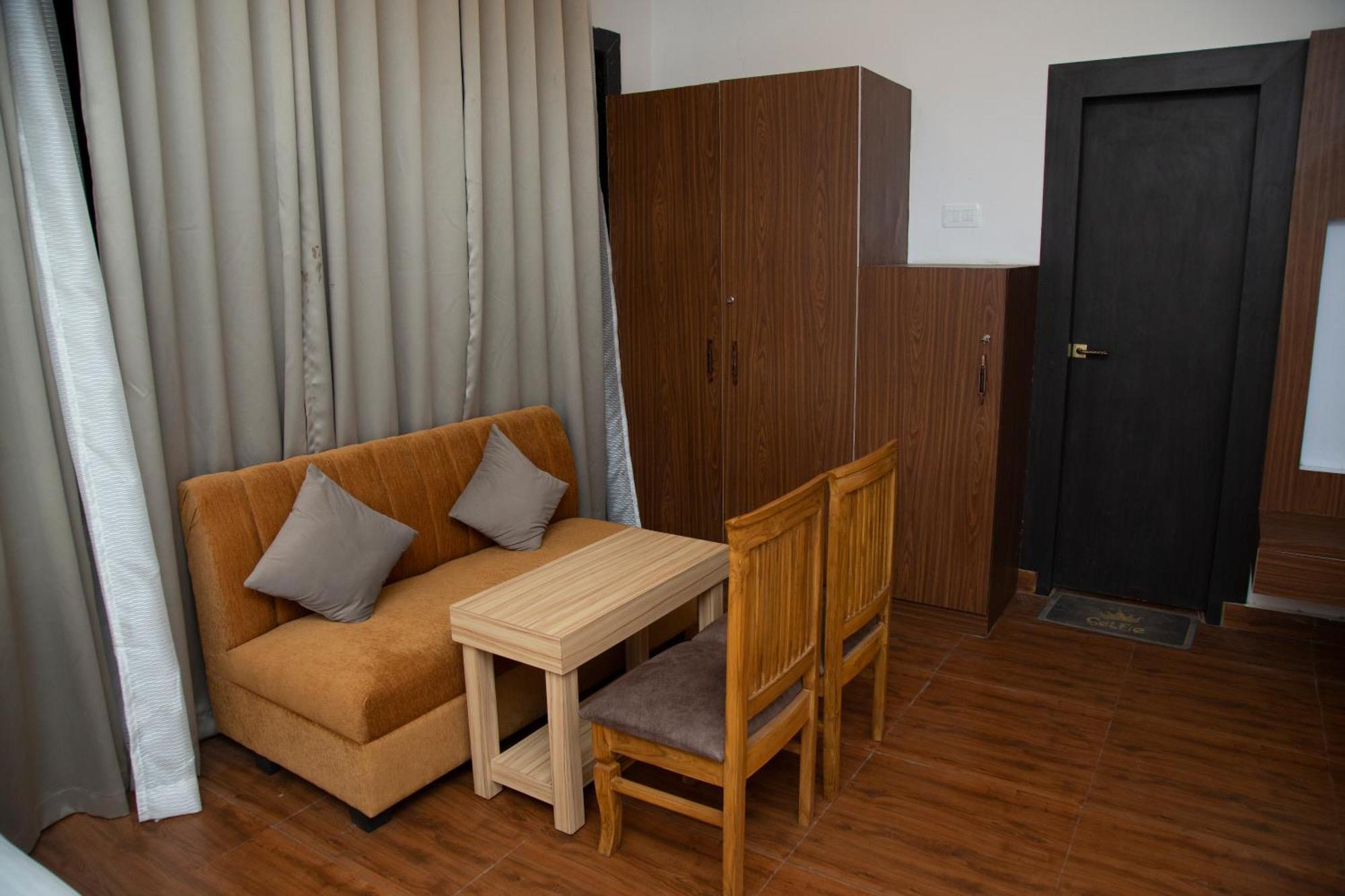 Hotel Virasat By Bookingcare Chhatarpur 외부 사진