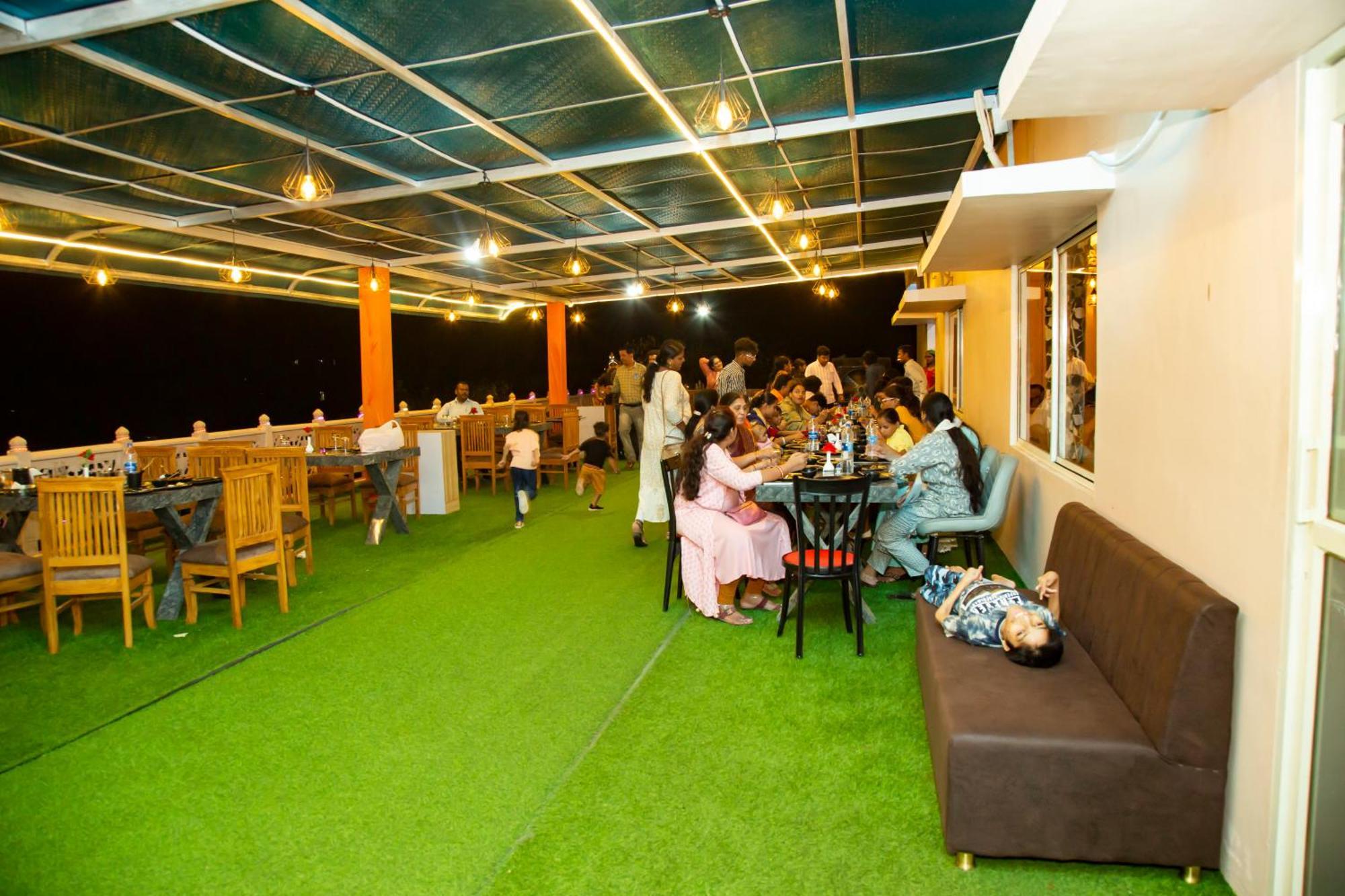 Hotel Virasat By Bookingcare Chhatarpur 외부 사진